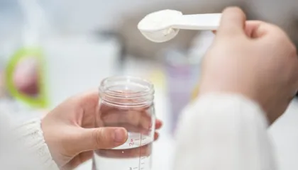 Vdekja e dy foshnjave, autoritetet franceze analizojnë produktet e qumështit të tërhequra nga tregu