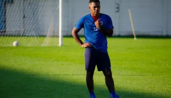 Vdekja e vajzës së lojtarit, shtyhet ndeshja Tirana–Flamurtari