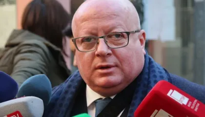 Vendimi për Berishën, Gjokutaj zbulon hilen e Kushtetueses: E gjitha për të shpëtuar Belinda Ballukun