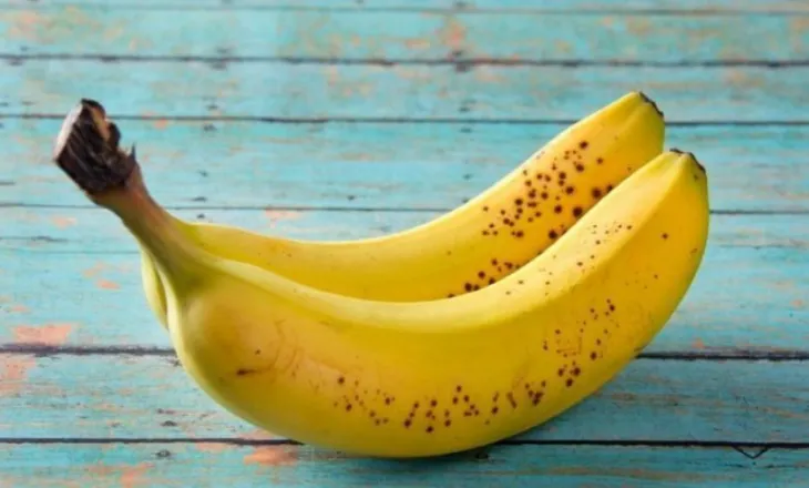 Vetëm dy banane në ditë për t’i mbajtur larg këto sëmundje