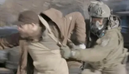 VIDEO/ Alex Pretti u përlesh me agjentët federalë një javë para vrasjes së tij