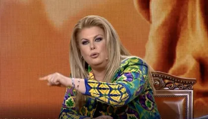 “Video duhet hequr nga rrjetet sociale”, Çobani reagon për 3 të miturit në Durrës: Familja…