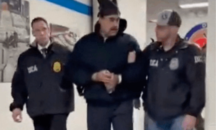 VIDEO/ Fjalët e para të Maduros ndërsa dërgohej në burgun e Nju Jorkut