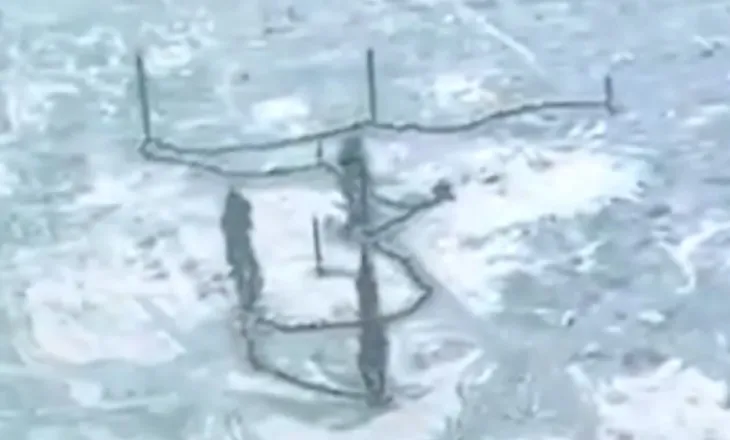 Video/ Forcat Izraelite të Mbrojtjes shkatërrojnë tunelin katër kilometra të Hamasit me armë, bomba dhe raketahedhëse