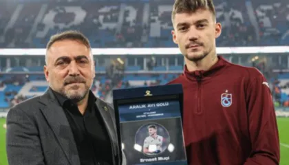 VIDEO/ Goli i Ernest Muçit shpallet më i bukuri i muajit, zyrtari i Trabzonsporit i dorëzon çmimin