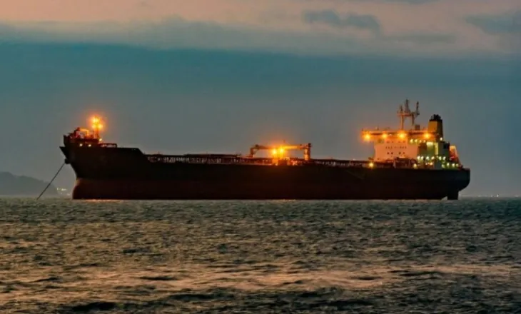 VIDEO-SHBA kap anijen e tretë cisternë të naftës në ujërat e Karaibeve, e lidhur me Rusinë dhe../ Pamjet e aksionit