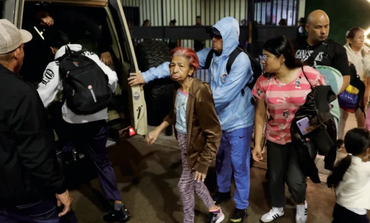 VIDEO- Sulmi amerikan në Venezuelë, frikë dhe panik tek banorët në Karakas