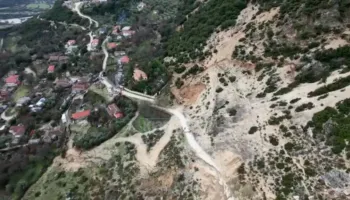 VIDEO- Vlorë, alarm në Bashaj dhe Matogjin: Rrëshqitja e tokës rrezikon banesat