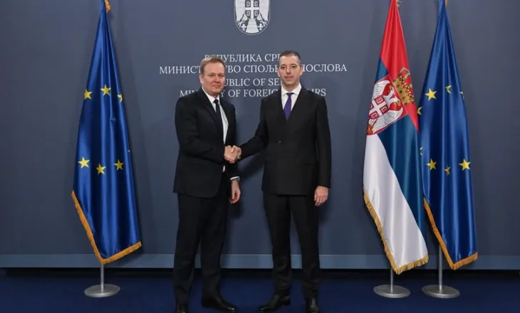 Vizita e Sorensen, Beogradi: Asociacioni i komunave serbe kusht kyç për përparimin në dialogun Kosovë-Serbi