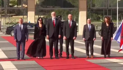 Vizita në Izrael, kryeministri Rama pritet me ceremoni nga kryetari i parlamentit Amir Ohana