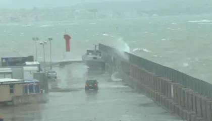 Vlorë, ndalohet lundrimi i anijeve të peshkimit deri më 12 janar