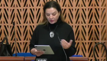 Vokshi nga Strasburgu: Mosraportimi i Shqipërisë për Kartën Sociale, shkelje e rëndë demokratike