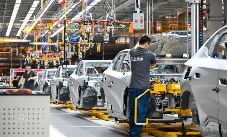 Volkswagen dorëzoi 2.69 milionë makina në Kinë në vitin 2025