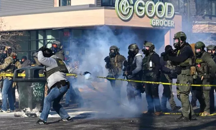 Vrasja e 37-vjeçarit në Minnesota/ Trump mbron arrestimet e ICE-së, rriten tensionet në Minneapolis