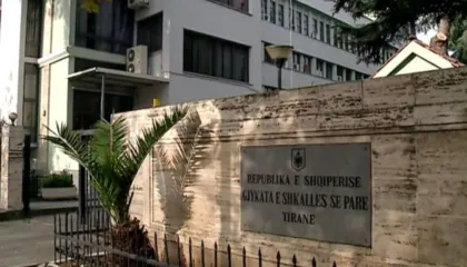 Vrasja e Petrit Ndout në Bushnesh/ Lihen në burg 3 të arrestuarit, autori mohon krimin: Nuk kam pasur çekiç me vete