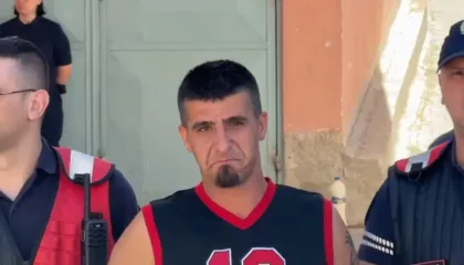 Vrau partneren dhe më pas i vuri flakën shtëpisë, Prokuroria e Korçës dërgon në gjyq Ilirjan Selmanin