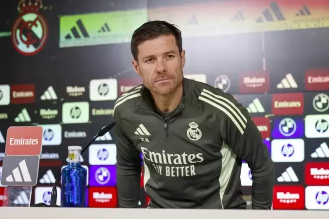 Xabi Alonso, tre skuadra në garë për ish-trajnerin e Real Madrid