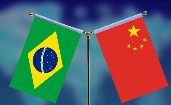 Xi Jinping zhvillon bisedë telefonike me Presidentin e Brazilit