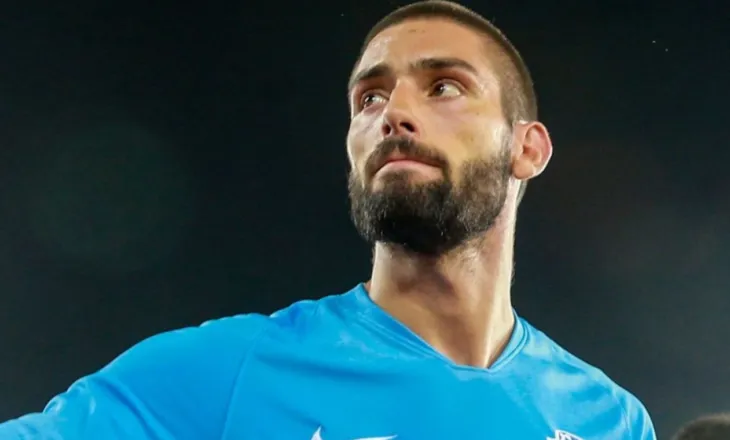 Yannick Carrasco drejt transferimit surprizë në Serie A, e kërkon ekipi që është në garë për titullin