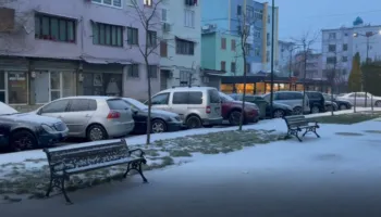 “Zbardhet” Kukësi, qyteti përfshihet nga reshje të dendura të dëborës, ulje temperaturash në të gjithë qarkun