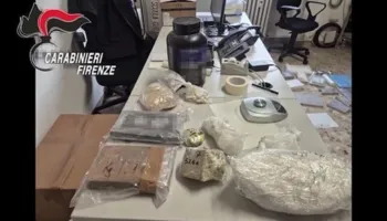 Zbulohet rafineria e drogës në banesën e shqiptarit në Itali, sekuestrohen 34 kg kokainë