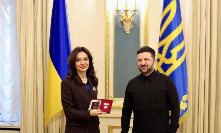Zelensky dekoron Spiropalin në Kiev me Urdhrin e Lartë Shtetëror, Ministrja: E ardhmja do të shkruhet nga forca e vlerave