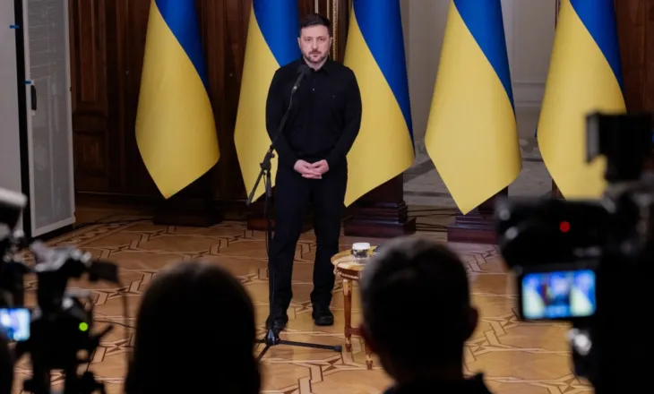 Zelensky zotohet se Ukraina do ta vazhdojë luftën nëse bisedimet për paqe dështojnë