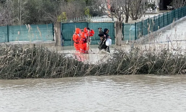 Zgjerohet harta e përmbytjeve, Erzeni vijon të mbulojë shtëpi e toka nga Durrësi në Shijak. Rrezikohet edhe Qerreti