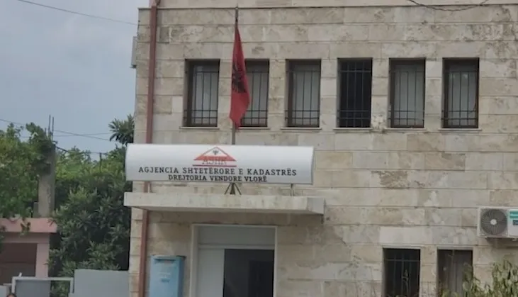 Zhvendosja e Kadastrës së Vlorës në Tiranë/ Presion ndaj punonjësve pas peticionit, pezullohet…