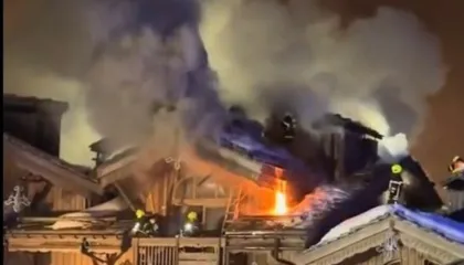 Zjarr në një hotel luksoz në Alpet Franceze, evakuohen 270 njerëz