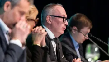 Zjarri me 40 viktima në Zvicër, zyrtarët flasin në konferencë: Kërkojmë falje, por nuk japim dorëheqje