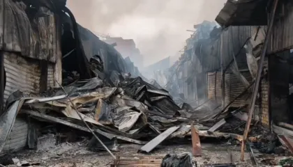 Zjarri shkatërroi qindra biznese, tregtarët: Mundi i shumë viteve punë humbi në pak minuta