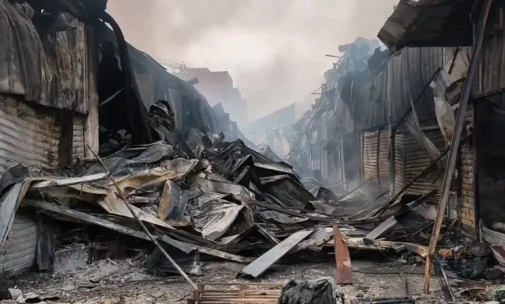 Zjarri shkatërroi qindra biznese, tregtarët: Mundi i shumë viteve punë humbi në pak minuta