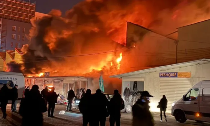 Zjarri te tregu i rrobave të përdorura, prefekti i Tiranës: I vështirë neutralizimi i flakëve, kemi kërkuar ndihmë nga..