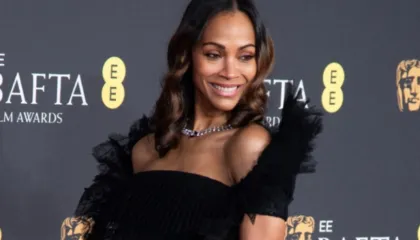 Zoe Saldana zyrtarisht aktorja me fitimet më të larta në histori falë Avatar: Fire and Ash, kalon edhe Scarlett Johansson