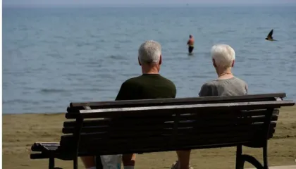 Zonat blu: A janë pikat e nxehta globale të jetëgjatësisë një mit? Studimi i ri tregon se ku njerëzit jetojnë vërtet më gjatë