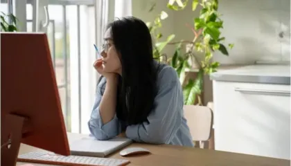 Zvarritja, perfeksionizmi dhe vetëfajësimi janë simptoma moderne të instinkteve primitive të mbijetesës