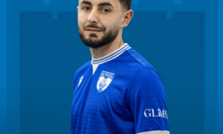 Zyrtare/ Teuta nënshkruan me mesfushorin, vjen firma