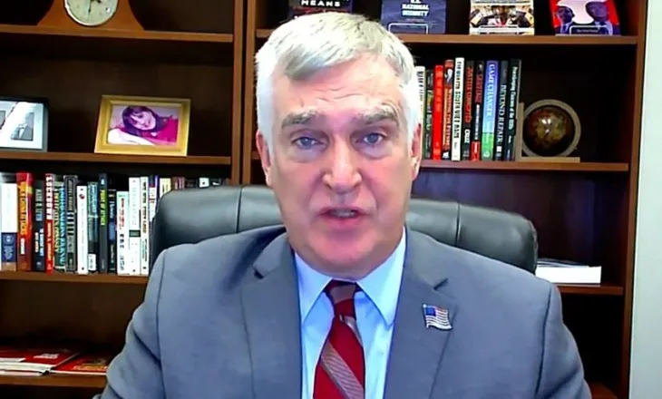 Zyrtari amerikan: Liderët iranianë po fshehin veten dhe paratë jashtë vendit