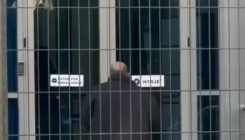 Zyrtarisht nën akuzë/ Ish-drejtori i burgjeve, Agim Ismaili paraqitet sërish në SPAK