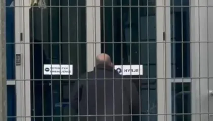 Zyrtarisht nën akuzë/ Ish-drejtori i burgjeve, Agim Ismaili paraqitet sërish në SPAK