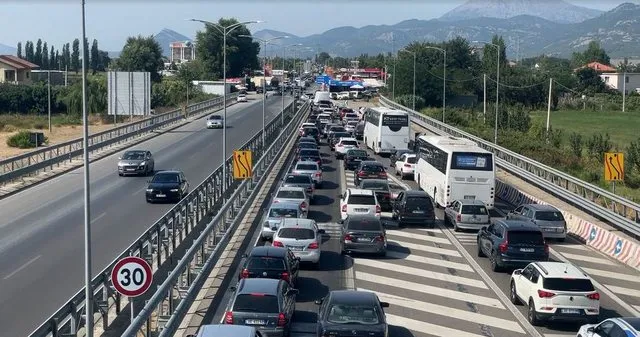 1 milion mjete në rrugët e vendit, Volkswagen dhe Mercedes Benz më të pëlqyerat për shqiptarët