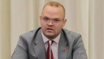 “12 persona s’morën dot dializën”, Kalaja: Rama udhëton me helikopter ndërsa të sëmurët mbetën rrugëve