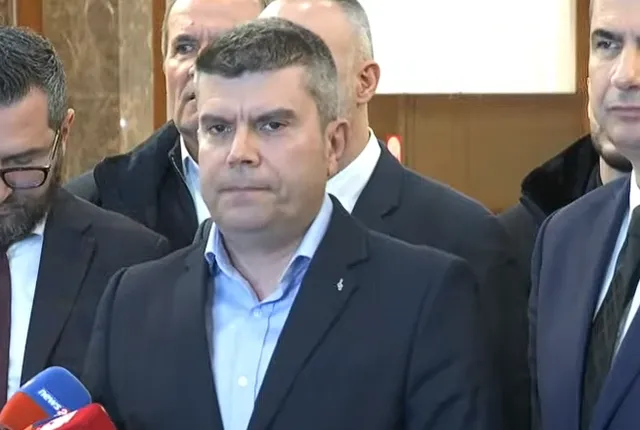 15 parti në një front të përbashkët, Hasimja: Qeveri tranzitore dhe protestë kombëtare më 20 shkurt