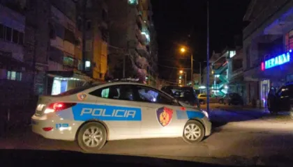 18-vjeçarja shkon në spital e plagosur me armë/ Dy të arrestuar dhe 3 në kërkim