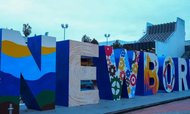 18 vjet shtet, politika shqiptare uron Kosovën për Pavarësinë