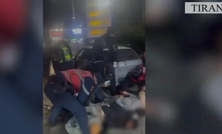 35-vjeçarja kapet me 5 emigrantë të paligjshëm, u kishte marrë nga 2500 euro për t’i çuar në Itali