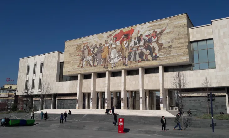 350 mijë euro për restaurimin e Muzeut Historik Kombëtar në Tiranë, Ministria e Kulturës nënshkruan marrëveshjen
