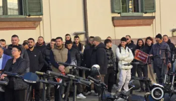 4 muaj pa monopatiba, qytetarët në protestë para Ministrisë së Brendshme (VIDEO)