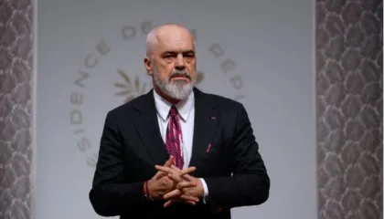 “5 hapat për ta futur Ukrainën në BE në vitin 2027”, Politico risjell deklaratën e Ramës